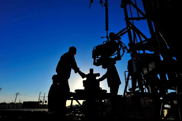 Is Working In The Oil Field Worth It?