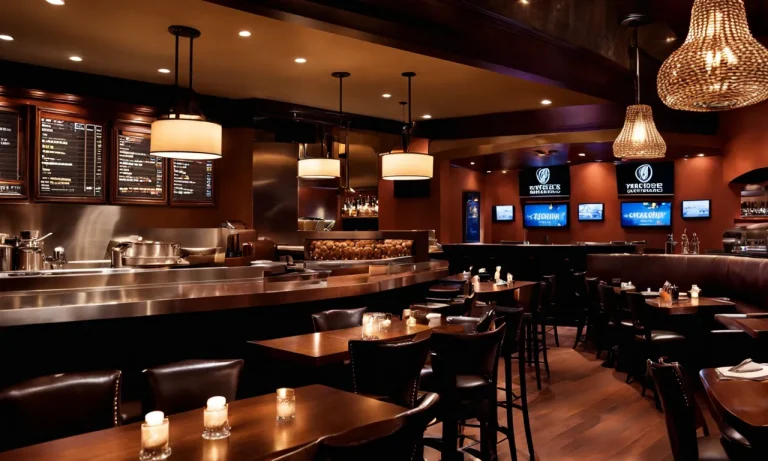 Yard House Server Pay: Salary And Tips Breakdown