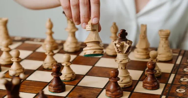 How To Checkmate Your Opponent In Just 4 Moves In Chess