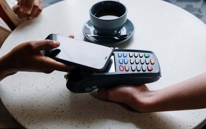 Using Contactless Payments